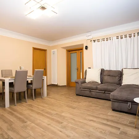 Casa Di Marco E Kaila 4*