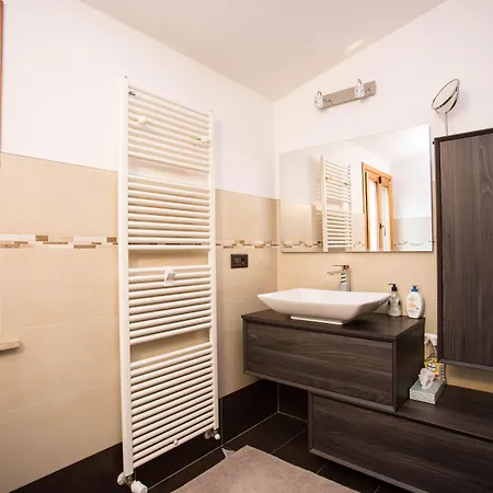 Casa Di Marco E Kaila 4* Tavullia